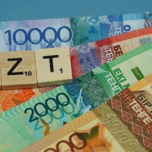 Не считая пенсионных: какой размер у спецсоцвыллаты в Казахстане